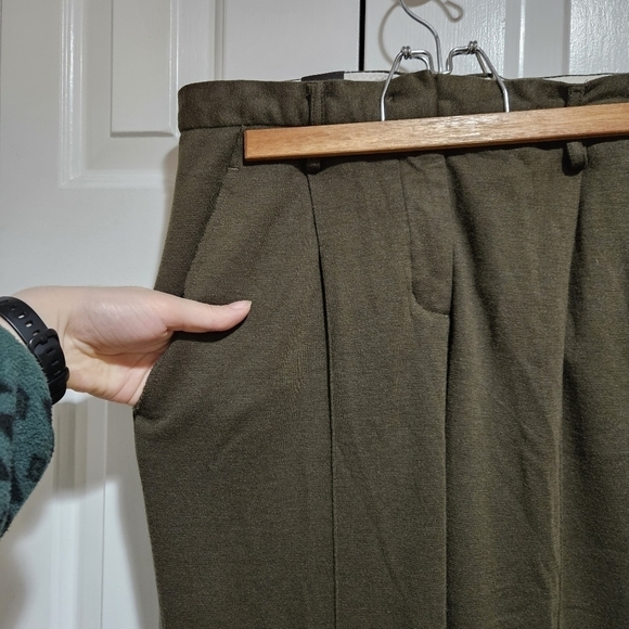 Aritzia Babaton Benjamin Low Rise Relaxed Tapered Leg Pant Size 6 - Picture 8 of 9